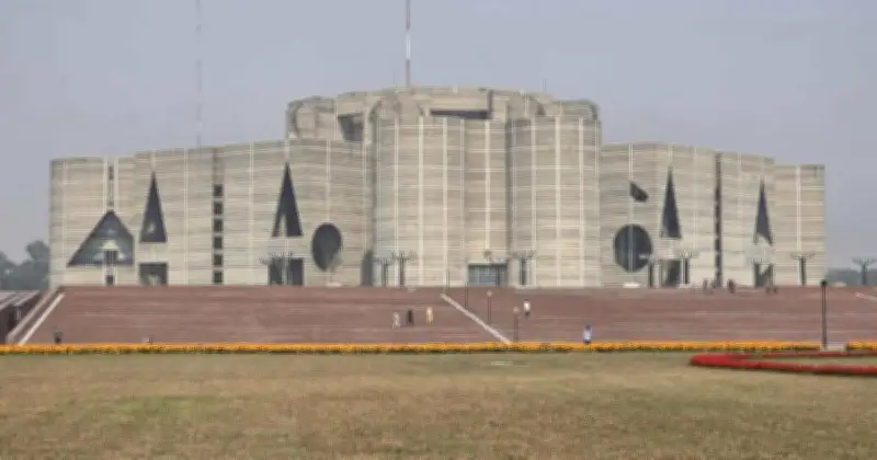 ত্রয়োদশ সংসদের অধিবেশনের জন্য প্রস্তুত ভবন, মেরামতে ব্যয় ৩০০ কোটি টাকার কাছাকাছি