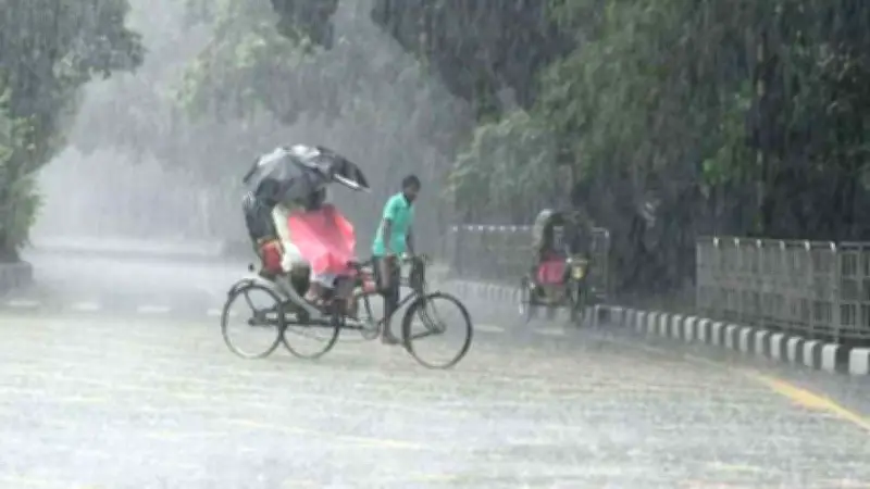 প্রধানমন্ত্রীর ফ্যামিলি কার্ড উদ্বোধন, বুবলীর চমক ও বজ্রবৃষ্টির আভাসে দেশের খবর