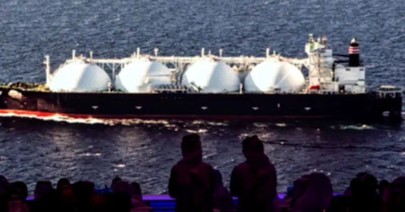 ট্রাম্পের হরমুজ প্রণালি দখলের চিন্তা, ইরানের তেল রপ্তানি হুমকিতে