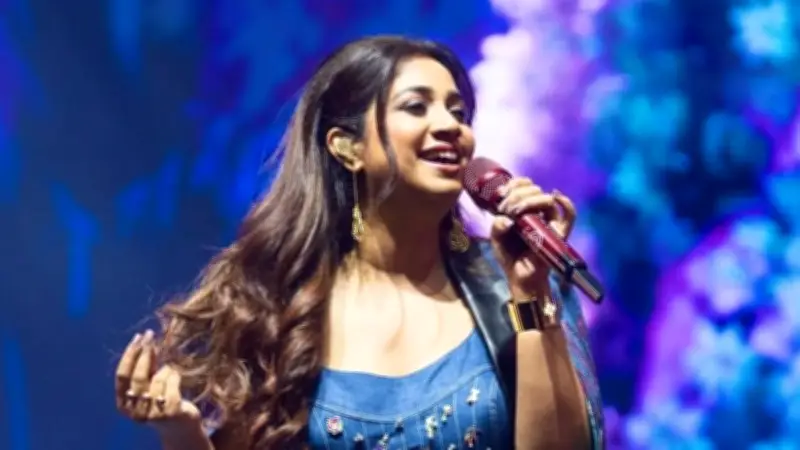 শ্রেয়া ঘোষালের পারিশ্রমিক, ঈদে ব্যাংক খোলা, দুর্যোগ প্রস্তুতি ও ফ্লাইট বাতিলের খবর