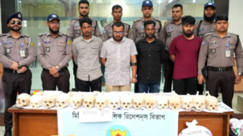 সাতক্ষীরায় ৪৭টি মাথার খুলি ও হাড় উদ্ধার, ৪ জন গ্রেপ্তার; প্রকল্প ধস ও অন্যান্য সংবাদ