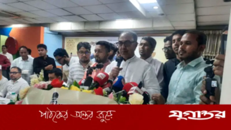 মির্জা আব্বাসের সতর্কবার্তা: 'আমার রাজনৈতিক ক্যারিয়ার টোকা দিয়ে ফেলার চেষ্টা করো না'