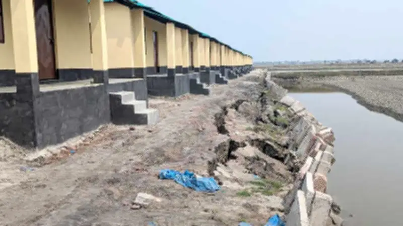 সাতক্ষীরার আশ্রয়ন প্রকল্পের ঘরে ফাটল, প্রধানমন্ত্রী ১৬ মার্চ খাল খনন উদ্বোধন করবেন