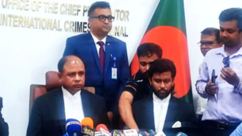 সাতক্ষীরা মন্দিরে চুরি, দেওয়াল চাপায় শিশু মৃত্যু, পাকিস্তানের ১১৪ রানে অল-আউট