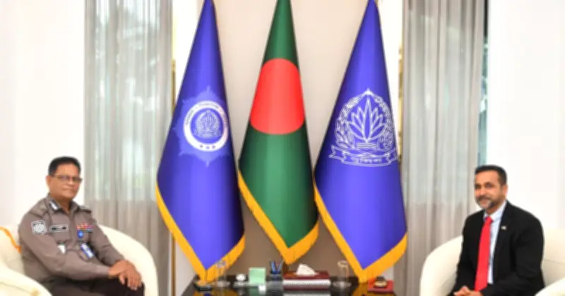 বাংলাদেশ পুলিশ ও এফবিআই-এর মধ্যে সহযোগিতা জোরদারের ওপর জোর আইজিপির