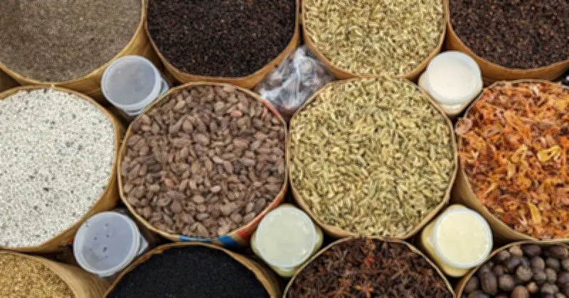 ঈদে মসলার বাজারে স্বস্তির হাওয়া: দাম কমলেও ক্রেতা নেই, ব্যবসায়ীরা হতাশ