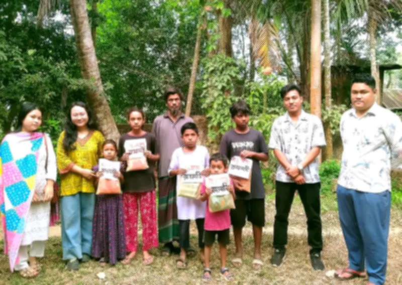 রাঙামাটি বন্ধুসভার সহমর্মিতার ঈদ: সুবিধাবঞ্চিত শিশুদের নতুন জামা উপহার