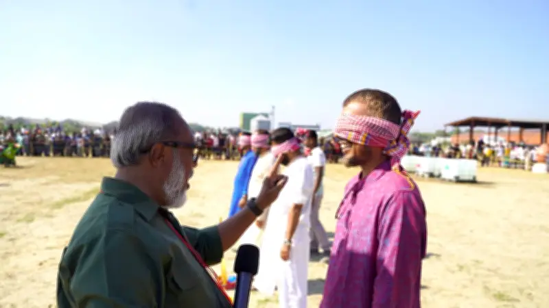 শাইখ সিরাজের 'কৃষকের ঈদ আনন্দ' অনুষ্ঠান: গাজীপুরের কাপাসিয়ায় দশ হাজার মানুষের উপস্থিতিতে শুটিং সম্পন্ন