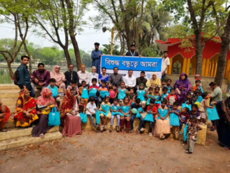 যশোর বন্ধুসভার 'সহমর্মিতার ঈদ': ৬৫ শিশু পেল নতুন জামা ও আনন্দের উপহার