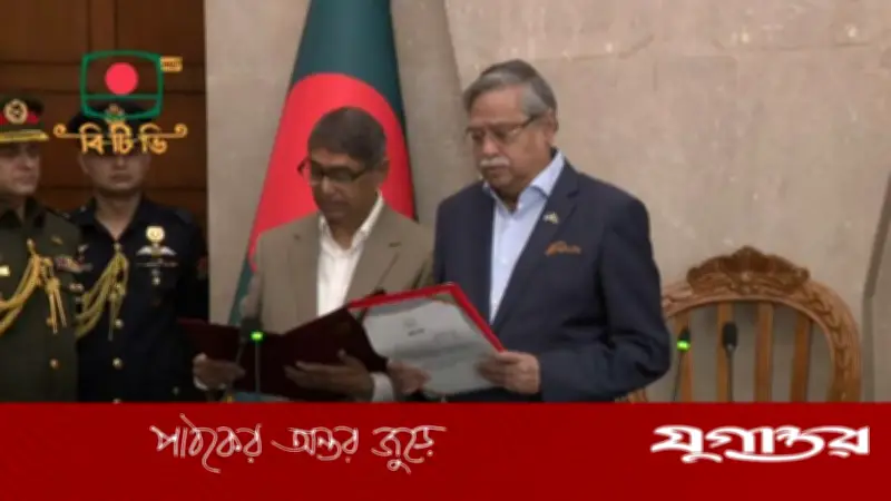 টাঙ্গাইলের এমপি আহমেদ আযম খান মন্ত্রিসভায় শপথ নিলেন
