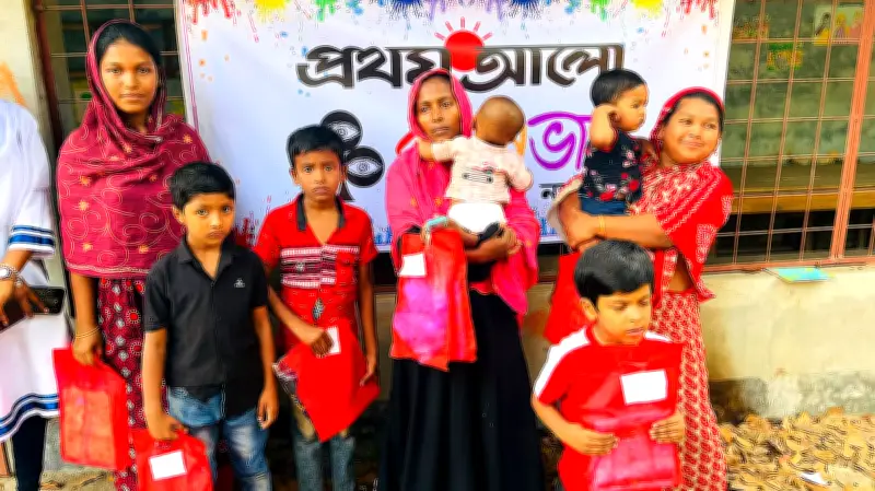 নড়াইল বন্ধুসভার সহমর্মিতার ঈদ: ৩০ শিশুর হাতে নতুন জামাকাপড় উপহার