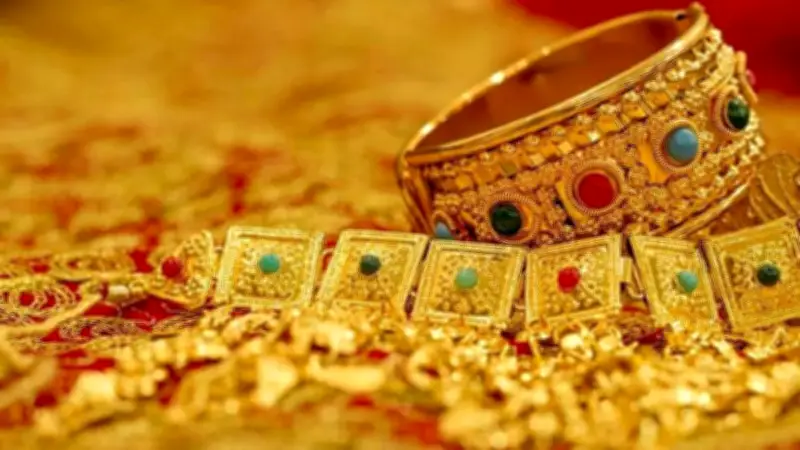 সংসদে হাস্যরস থেকে শোক: স্বর্ণের দাম কমা, হাফিজ উদ্দিনের আসন চ্যালেঞ্জ