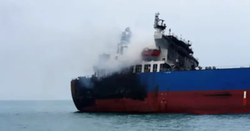 ইরাকে তেল ট্যাংকারে হামলায় ভারতীয় নাবিক নিহত, ১৫ ক্রু নিরাপদে সরানো