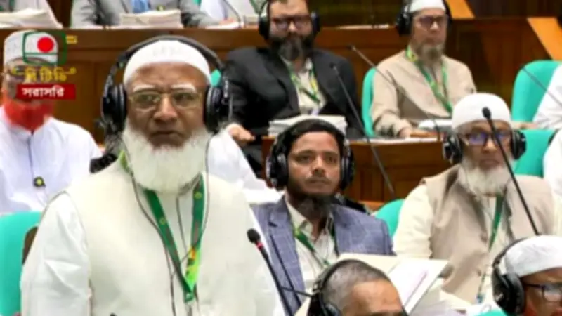 বাংলাদেশে ডিজিটাল নিরাপত্তা আইনের অধীনে গ্রেপ্তার: সাম্প্রতিক ঘটনা ও প্রতিক্রিয়া