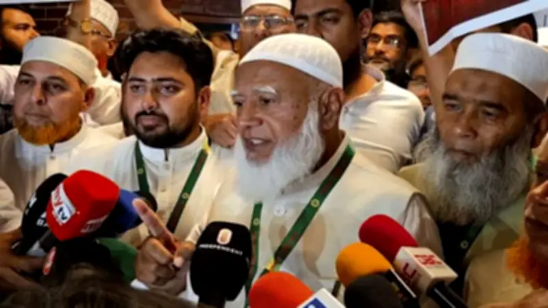 বিরোধী দল রাষ্ট্রপতির ভাষণ বর্জন করল, নৌবাহিনী জ্বালানি জাহাজে নিরাপত্তা জোরদার