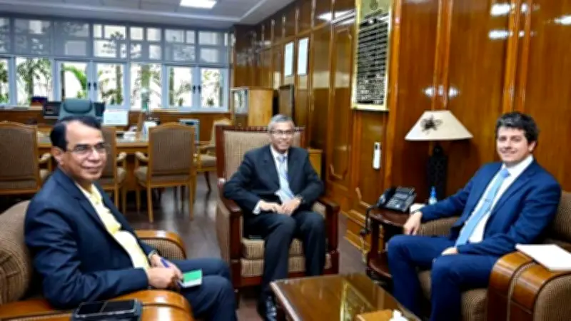 আইএমএফের সমর্থন, পার্লামেন্টে কমিটি গঠন ও প্রেসিডেন্টের ঐক্যের আহ্বান