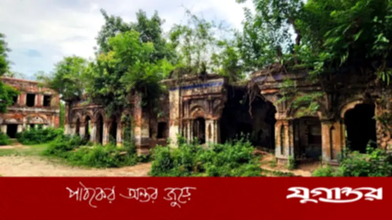 ফেনীর প্রতাপপুর জমিদার বাড়ি: কালের সাক্ষী হয়ে দাঁড়িয়ে থাকা ঐতিহ্যবাহী নিদর্শন