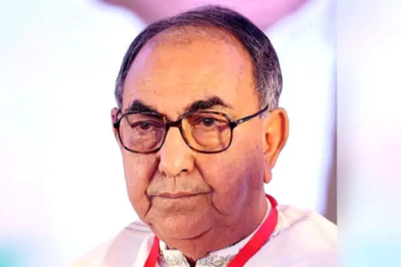 বিএনপি নেতা মির্জা আব্বাসের উন্নত চিকিৎসার জন্য সিঙ্গাপুরে স্থানান্তর