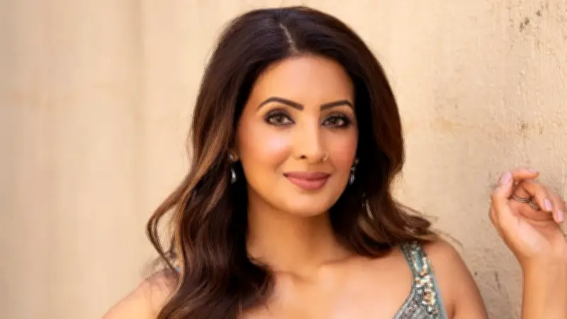 গীতা বসরা: বলিউড অভিষেক, হরভজন সিংয়ের সঙ্গে প্রেম ও বিয়ে, এবং জীবনযাত্রা