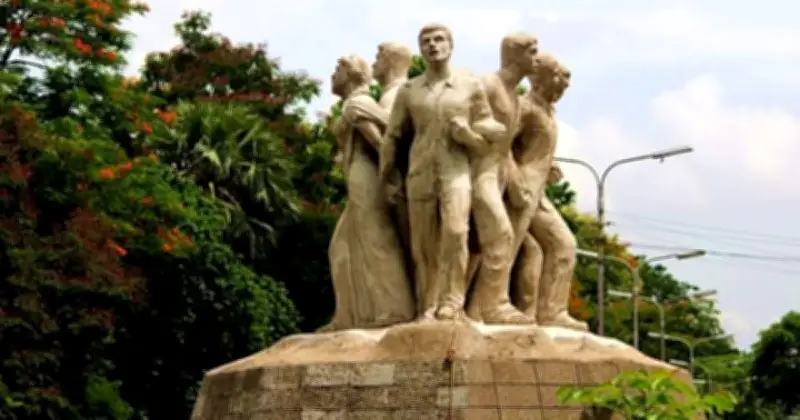 শহীদ মঈন হোসেন রাজুর ৩২তম শাহাদাতবার্ষিকী: রাজু ভাস্কর্য ও ছাত্র ইউনিয়নের বিভাজন