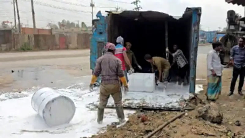 বাংলাদেশে অনলাইন শিক্ষার নতুন দিগন্ত: প্রযুক্তির ছোঁয়ায় শিক্ষার মানোন্নয়ন