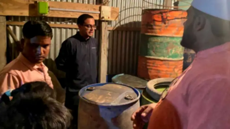 বাংলাদেশি ব্যবসায়ীর জ্বালানি মজুদে জরিমানা, কক্সবাজারে মানসম্মত তহবিল নিয়ে সেমিনার