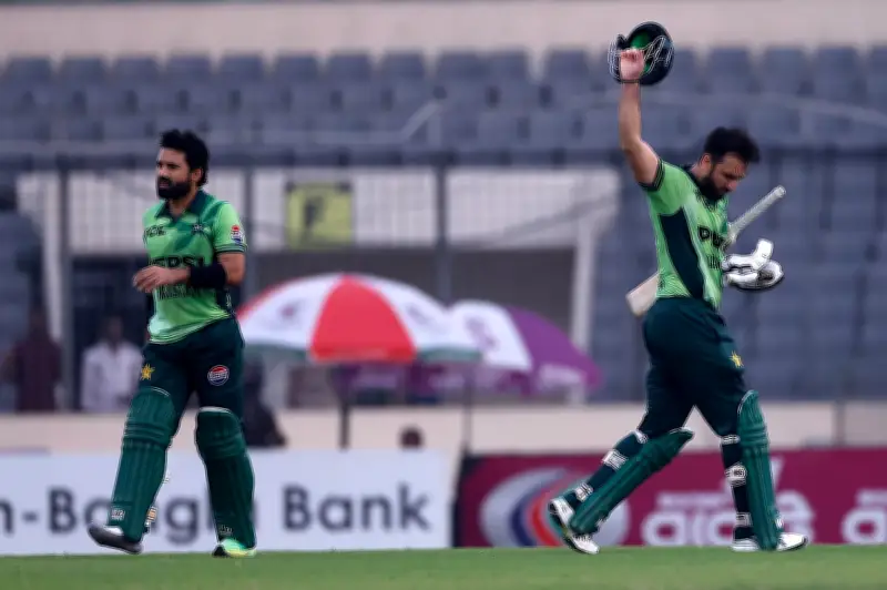 বাংলাদেশ-পাকিস্তান ম্যাচে উত্তেজনা: সালমান আগার রানআউটে হেলমেট ছোঁড়া, লিটনের সঙ্গে তর্ক