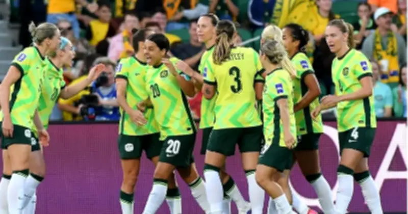 অস্ট্রেলিয়া এএফসি মহিলা এশিয়ান কাপের সেমিফাইনালে, ডিপিআর কোরিয়াকে হারিয়ে ২-১