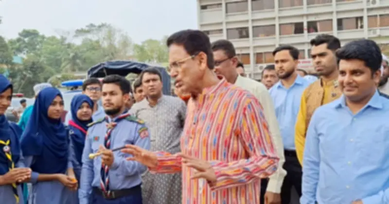 শিক্ষার্থীদের রাস্তায় দাঁড়িয়ে সংবর্ধনা নিষিদ্ধ করলেন শিক্ষামন্ত্রী