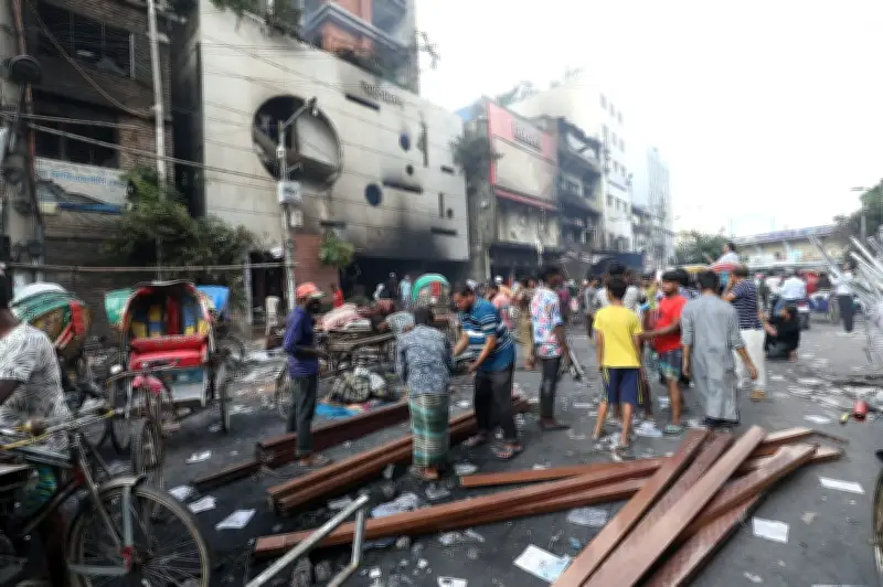 স্থানীয় নির্বাচনে ফিরতে কৌশল খুঁজছে আওয়ামী লীগ, আইনজীবী সমিতিতেও আশা