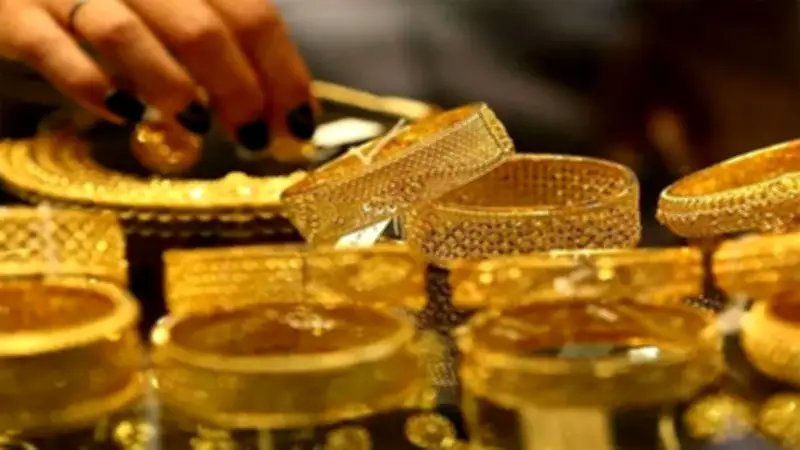 বিশ্বজুড়ে উত্তেজনা: ইরাকে মার্কিন দূতাবাসে ক্ষেপণাস্ত্র হামলা, সৌদিতে ইরানি হামলায় ৫ মার্কিন যুদ্ধবিমান বিধ্বস্ত