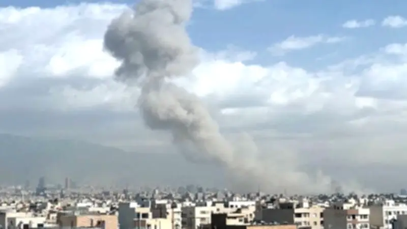 হামাসের বার্তা, পররাষ্ট্রমন্ত্রীর যাত্রা, ঈদযাত্রা ও সংসদ সদস্যের সেলফি: আজকের শিরোনাম