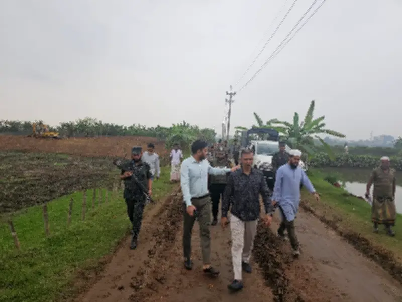 কৃষিজমি থেকে অবৈধ মাটি কাটার দায়ে ব্যবসায়ীর জরিমানা ও কারাদণ্ড