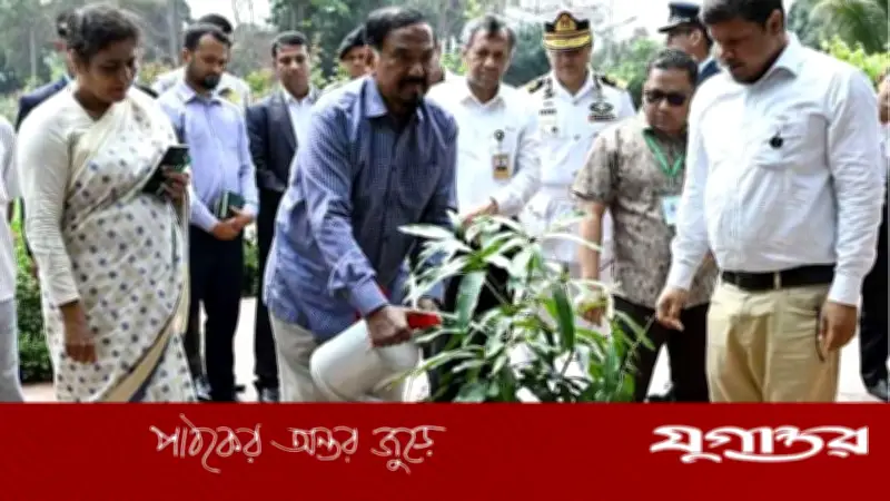 জাতীয় সংসদ প্রাঙ্গণে আম গাছ রোপণ করলেন নবনির্বাচিত স্পিকার ও ডেপুটি স্পিকার