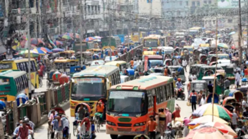 বাংলাদেশে অনলাইন শিক্ষার ভবিষ্যৎ: নতুন সম্ভাবনা ও চ্যালেঞ্জ