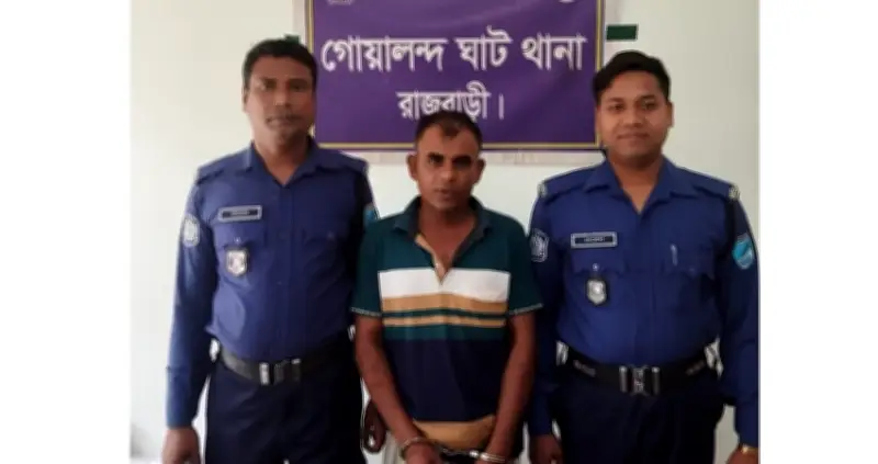 রাজবাড়িতে পুলিশি অভিযানে ‘ডাকাত’ আটক, ১১ দলের জোটের আল্টিমেটাম