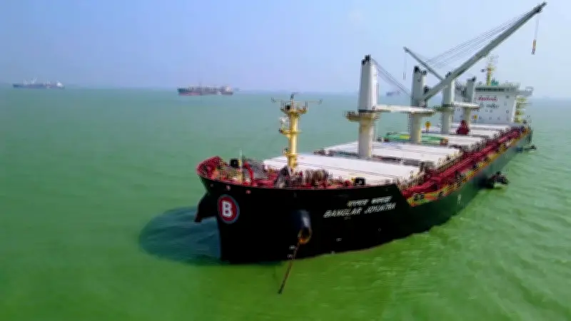 ইরান-ইসরায়েল সংঘাতে আটকা বাংলাদেশি জাহাজ, কূটনৈতিক তৎপরতা চলছে