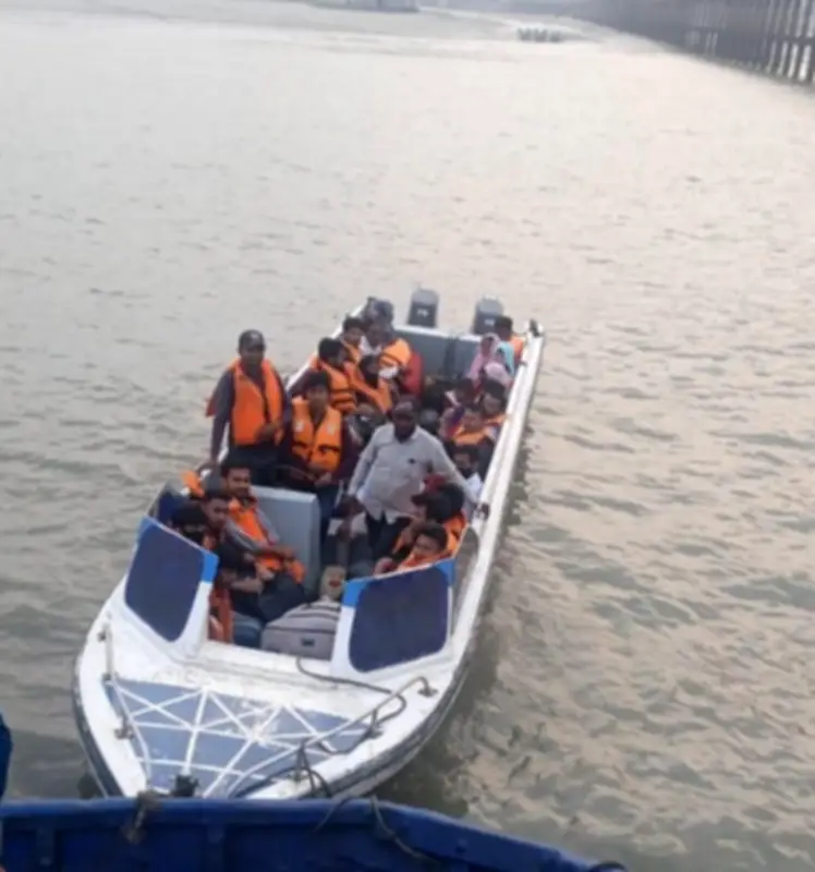 জ্বালানি সংকট কাটিয়ে সন্দ্বীপ রুটে স্পিডবোট চলাচল পুনরায় শুরু