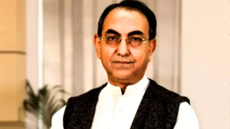 এয়ার অ্যাম্বুলেন্সে সিঙ্গাপুর যাত্রা, জ্বালানি সরবরাহ ঘোষণা ও সংসদ অধিবেশন শুরু