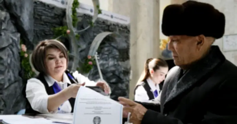 কাজাখস্তানে গণভোট: সংবিধান সংশোধনে গণতন্ত্রের দাবি, প্রেসিডেন্টের ক্ষমতা বৃদ্ধির ইঙ্গিত