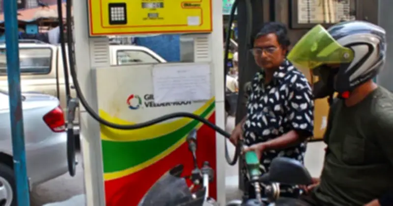 জ্বালানি তেলের সকল বিধিনিষেধ তুলে নেওয়া হয়েছে: প্রতিমন্ত্রী অনিন্দ্য ইসলাম অমিত