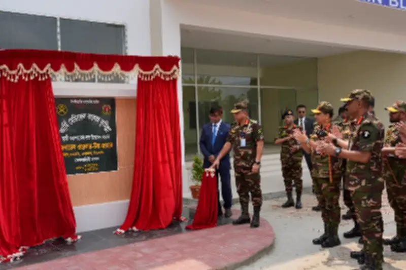 কুমিল্লায় আর্মি মেডিকেল কলেজের স্থায়ী ক্যাম্পাস উদ্বোধন ও হাসপাতালের ভিত্তিপ্রস্তর স্থাপন