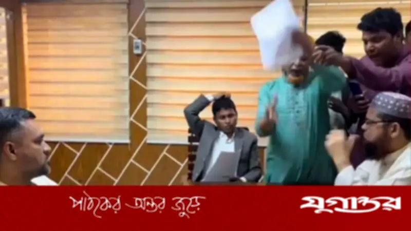 ঠাকুরগাঁওয়ে নিয়োগ পরীক্ষার নথিপত্র ছিনতাই: যুবদল নেতাকে রিমান্ডে চায় পুলিশ