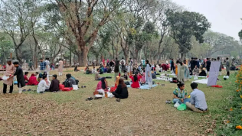 ঢাকা বিশ্ববিদ্যালয়ে রমজানে জেলাভিত্তিক সংগঠনের ইফতার আয়োজন ও শিক্ষার্থী কল্যাণ