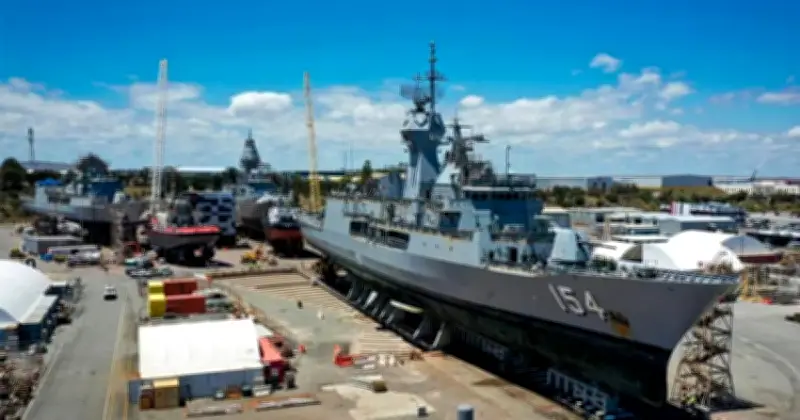 অস্ট্রেলিয়া হরমুজ প্রণালীতে নৌযান পাঠাবে না, জানালেন পরিবহনমন্ত্রী