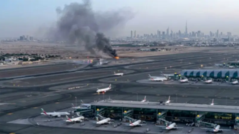 ইরানের ড্রোন হামলায় দুবাই বিমানবন্দরে ফ্লাইট স্থগিত, ইরান-ইসরায়েল উত্তেজনা তীব্র