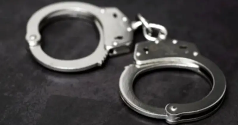 উত্তরায় শপিং মল ভাঙচুর: রিকশাচালক নিহতের গুজবে উত্তেজনা, পাঁচজন আটক