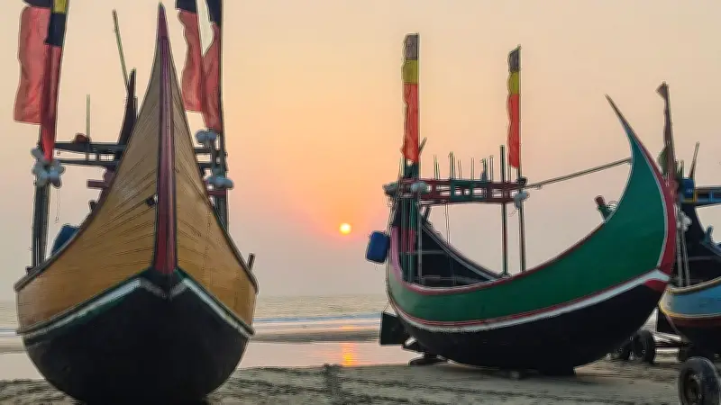 চট্টগ্রাম থেকে ঢাকা: নাগরিক জীবনের বৈপরীত্য ও হারিয়ে যাওয়া প্রকৃতির ছবি