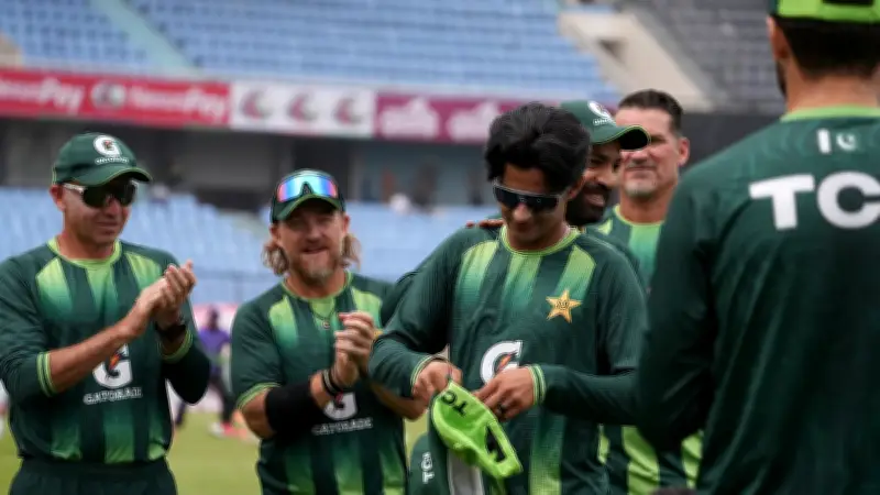 শহীদ আফ্রিদির কঠোর সমালোচনা: পাকিস্তান ক্রিকেট নির্বাচকদের 'সার্জারি' দাবি