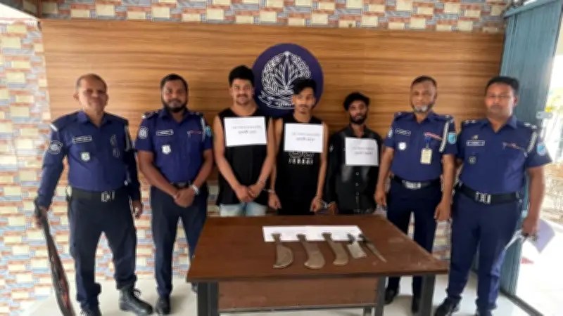 ফরিদপুরে রাজু শেখ হত্যা মামলার ৮ আসামি গ্রেফতার, সড়কমন্ত্রী চীনে দৌড় প্রতিযোগিতায় অংশ নিলেন